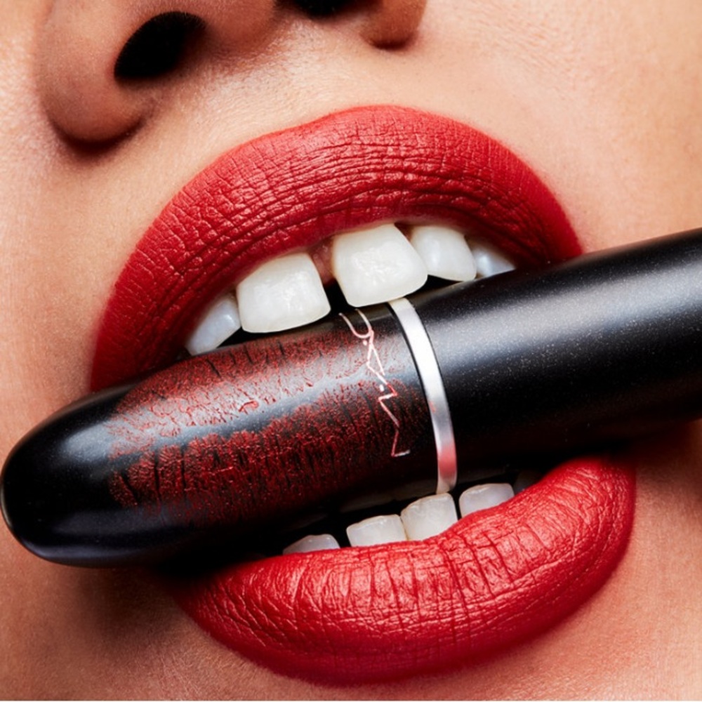 (LGSF) MAC Matte Lipstick #602 Chili, No Shine Long Wearing Warm Brick Red .10oz - Picture 5 of 9